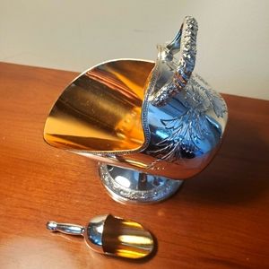 Sugar Scuttle New . Comes with box